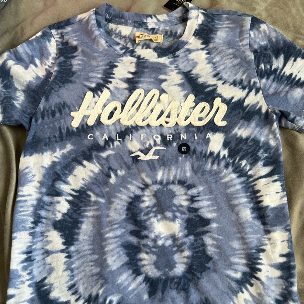 Hollister tshirt